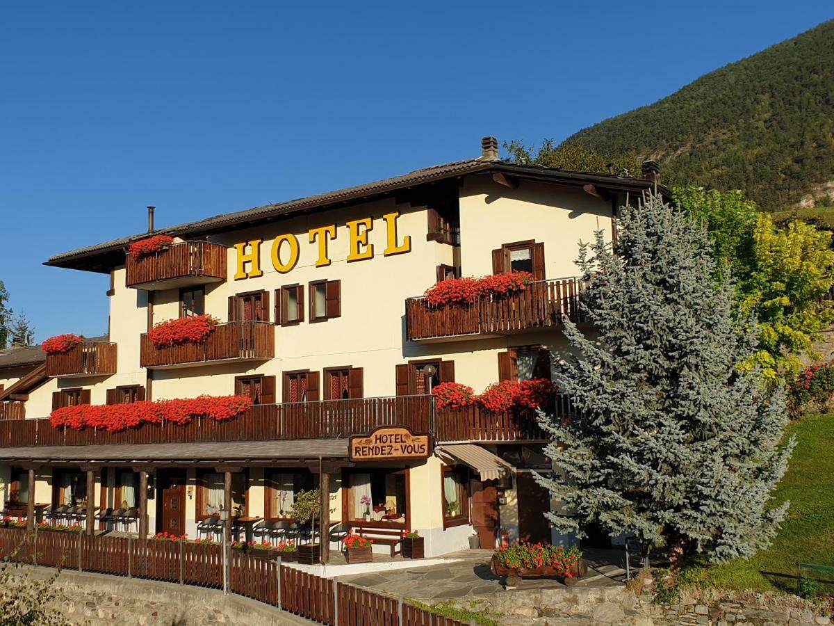 Hotel Rendez-Vous Aymavilles Exterior foto